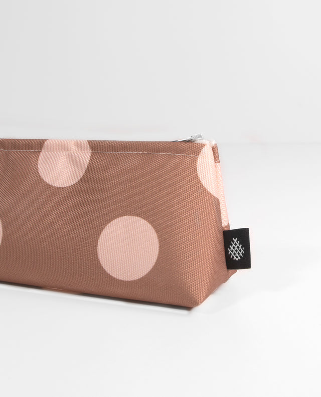 Neceser XS Resistente al Agua Chestnut Brown