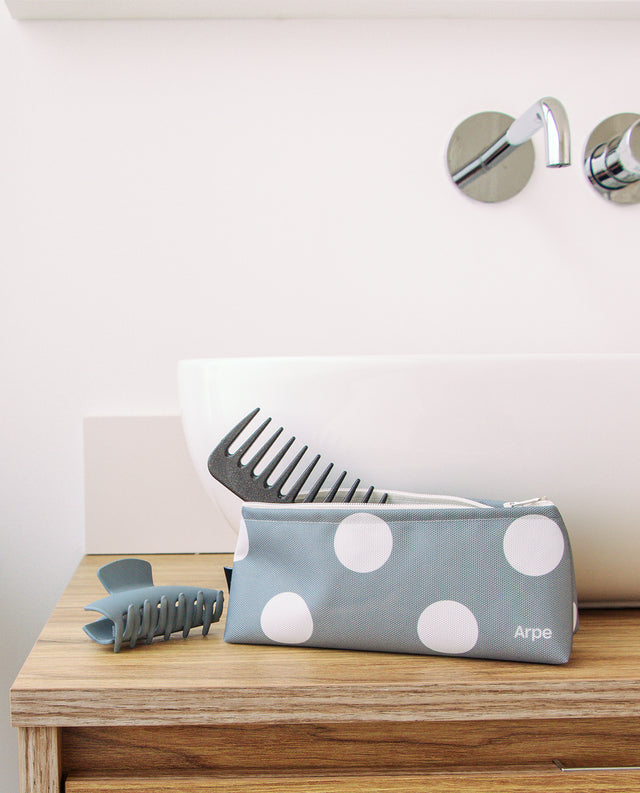 Neceser XS Resistente al Agua Charcoal Gray