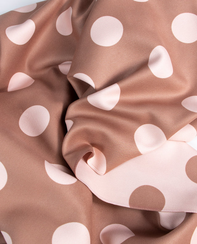 Arpe Circular Chestnut Brown Soft Dots Collection: Microfiber Towels
