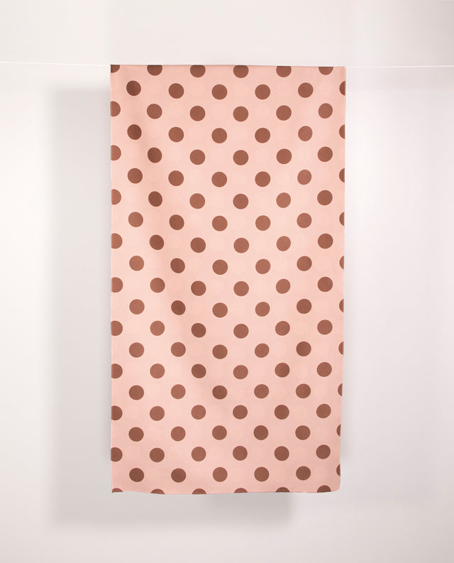 Arpe Circular Chestnut Brown Soft Dots Collection: Microfiber Towels