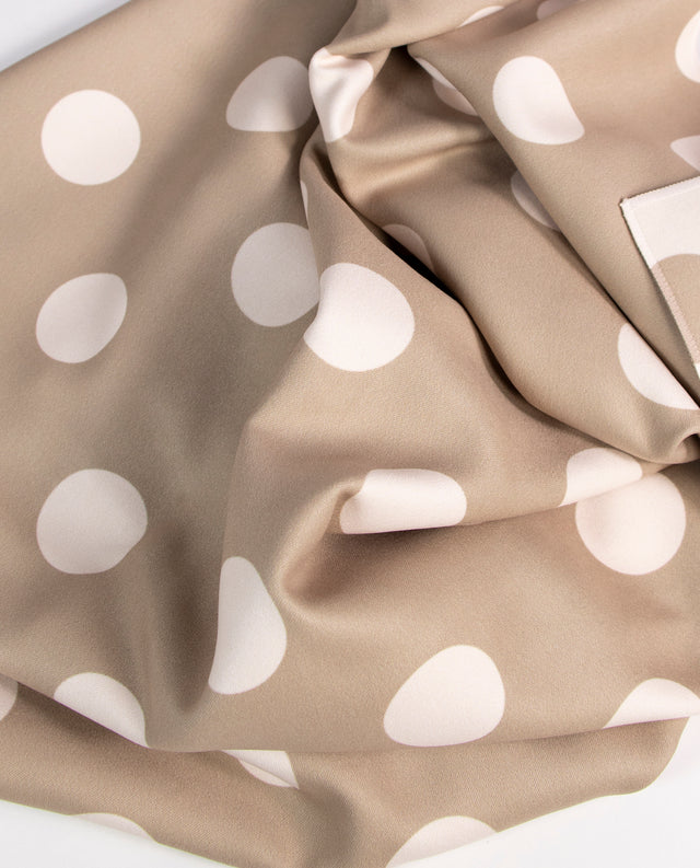 Arpe Circular Sand Cream Soft Dots Collection: Microfiber Towels