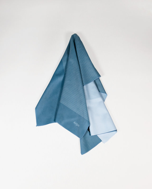 Arpe Circular Steel Blue Basic Collection: Microfiber Towels