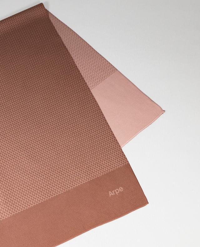 Arpe Circular Chestnut Brown Basic Collection: Microfiber Towels