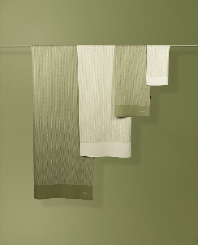 Arpe Circular Olive Green Basic Collection: Microfiber Towels