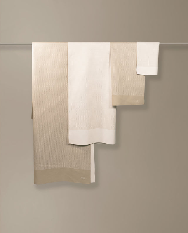 Arpe Circular Sand Cream Basic Collection: Microfiber Towels