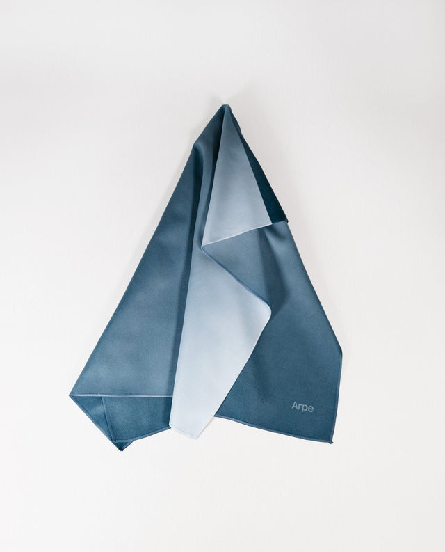 Arpe Circular Steel Blue Calm Collection: Microfiber Towels
