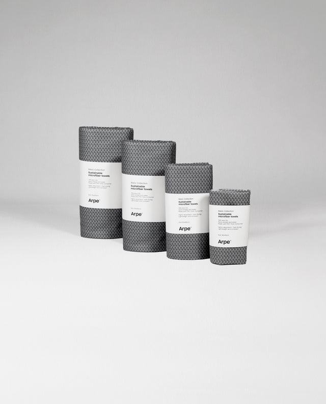 Arpe Circular Charcoal Gray Basic Collection: Double-Sided Microfiber Towels