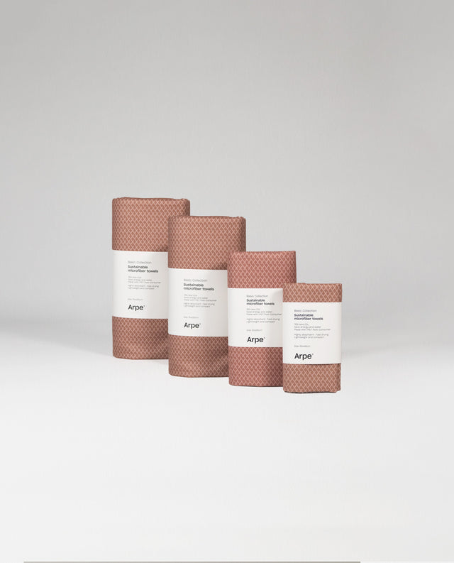 Arpe Circular Chestnut Brown Basic Collection: Double-Sided Microfiber Towels