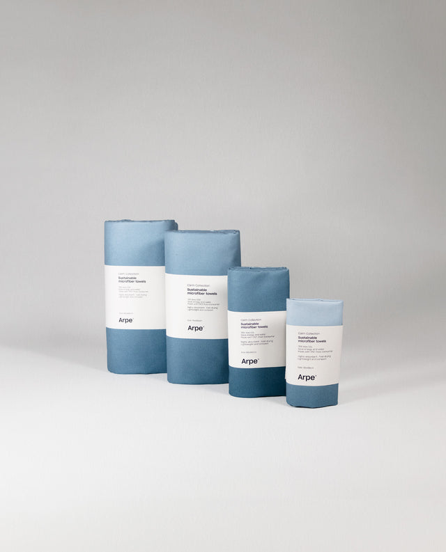 Arpe Circular Steel Blue Calm Collection: Double-Sided Microfiber Towels