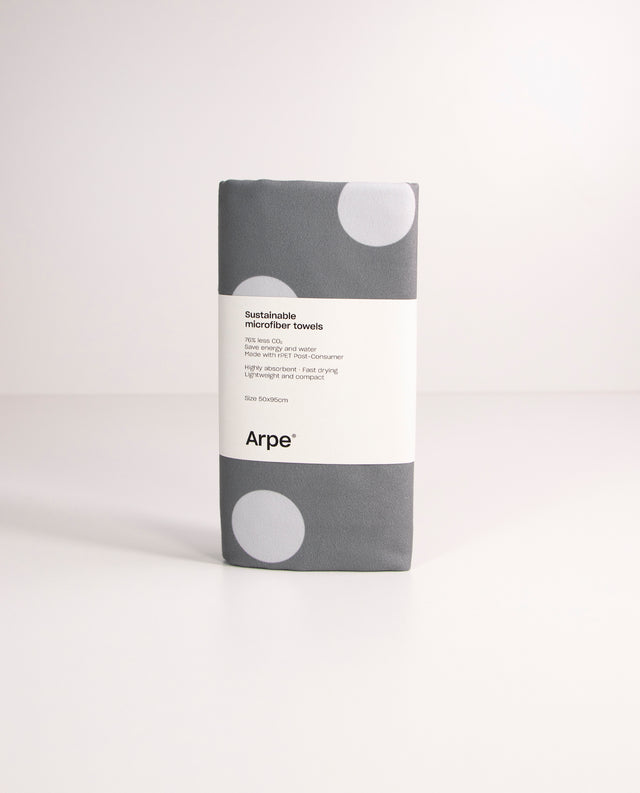 Arpe Circular Charcoal Gray Soft Dots Collection: Double-Sided Microfiber Towels