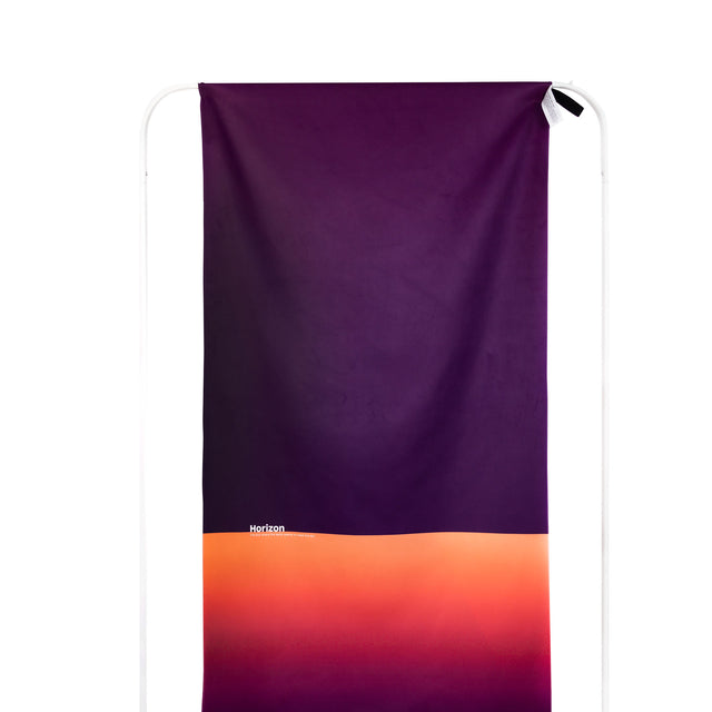 sustainable quick-drying beach towel - toalla sostenible de secado rápido para playa – Horizon Intense Red