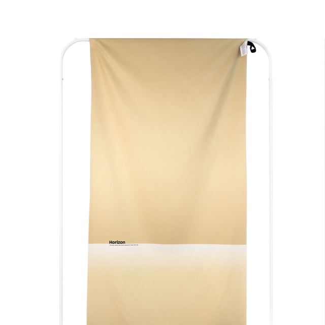 sustainable quick-drying beach towel - toalla sostenible de secado rápido para playa – Horizon Soft Gold